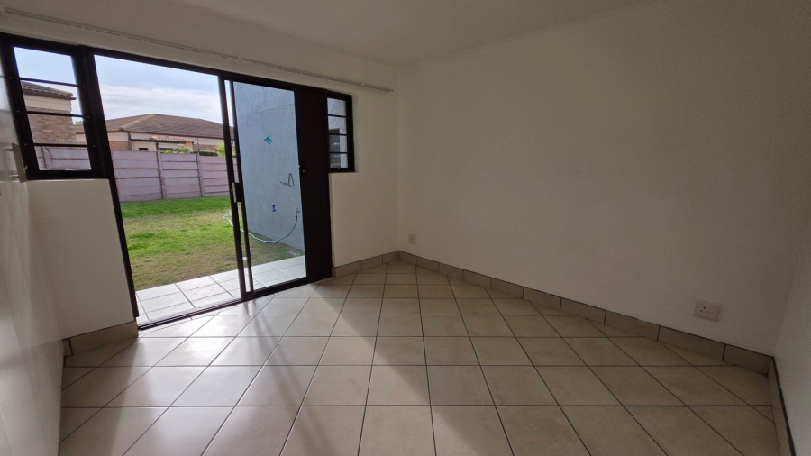 2 Bedroom Property for Sale in Hartenbos Central Western Cape